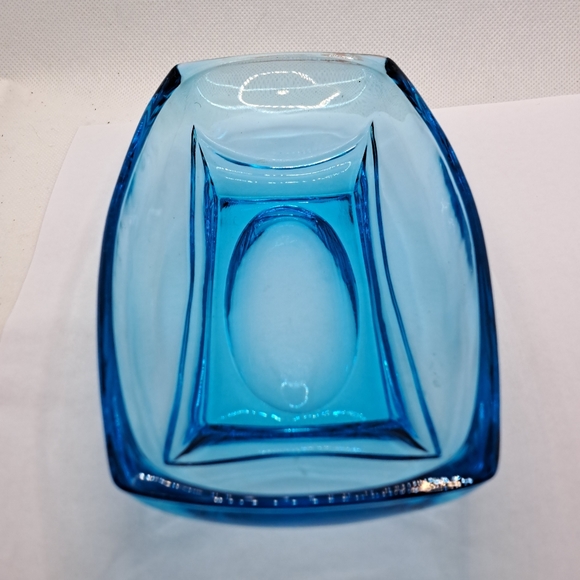 Vintage Hazel Atlas Turquoise Blue serving dish. - Picture 5 of 5